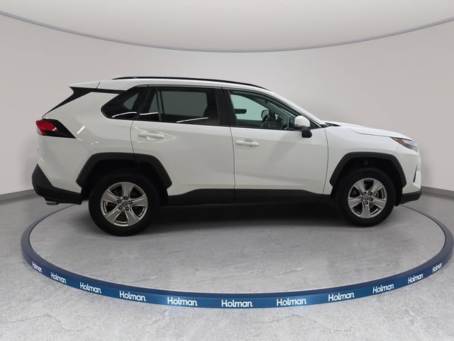 Used 2023 Toyota RAV4 XLE AWD/4WD image 4
