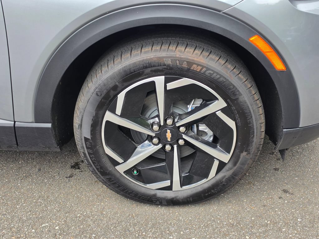 New 2026 Chevrolet Equinox EV LT AWD/4WD image 9