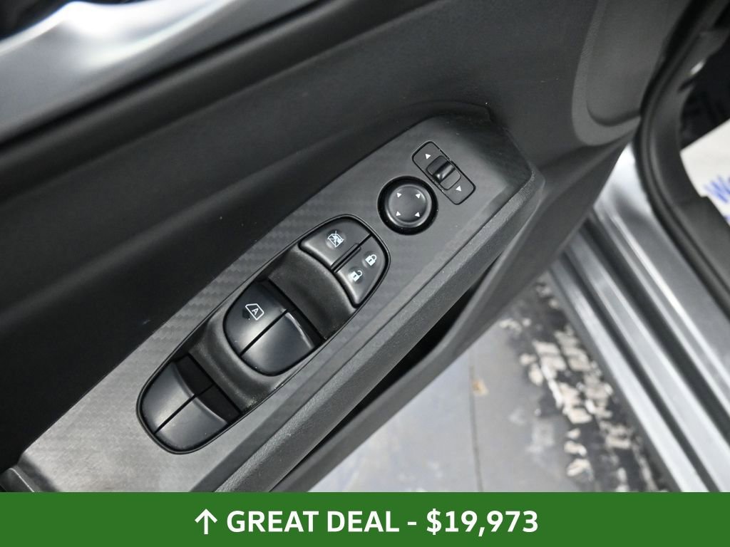 Used 2024 Nissan Altima 2.5 SV image 31