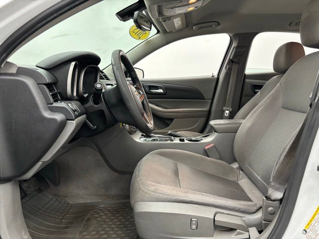Used 2015 Chevrolet Malibu LS FWD image 13