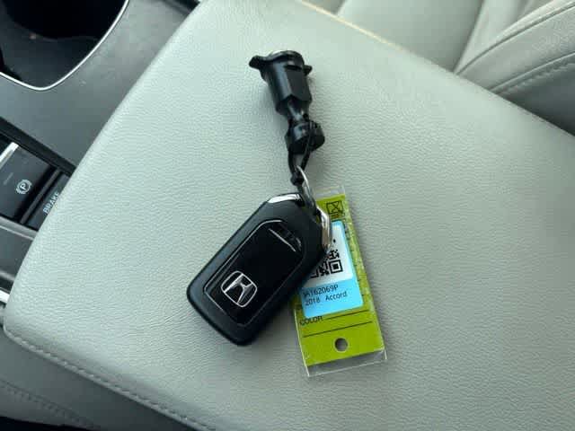 Used 2018 Honda Accord EX image 26