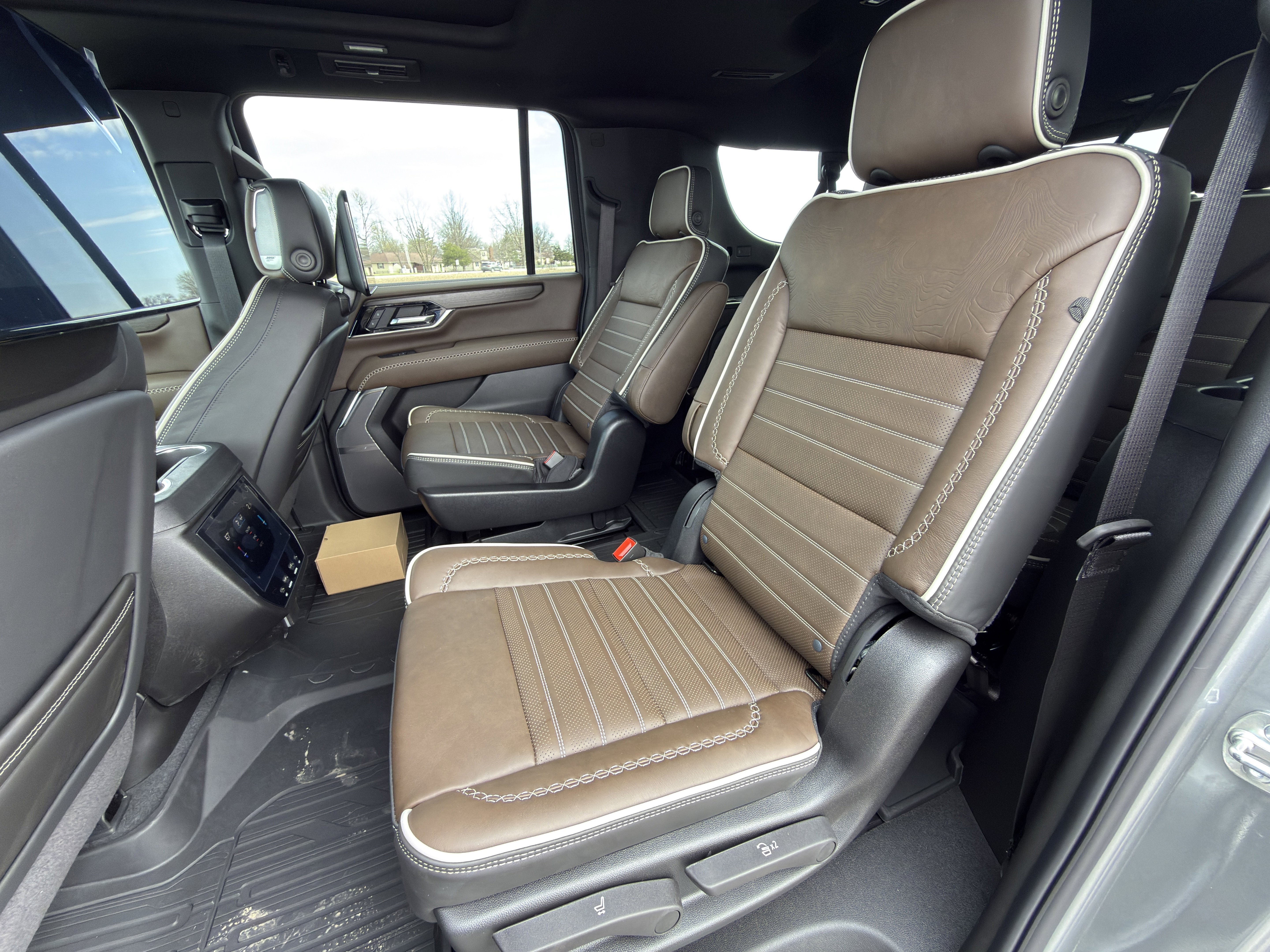 New 2026 GMC Yukon XL Denali Ultimate w/ LPO, Floor Liner Package image 13