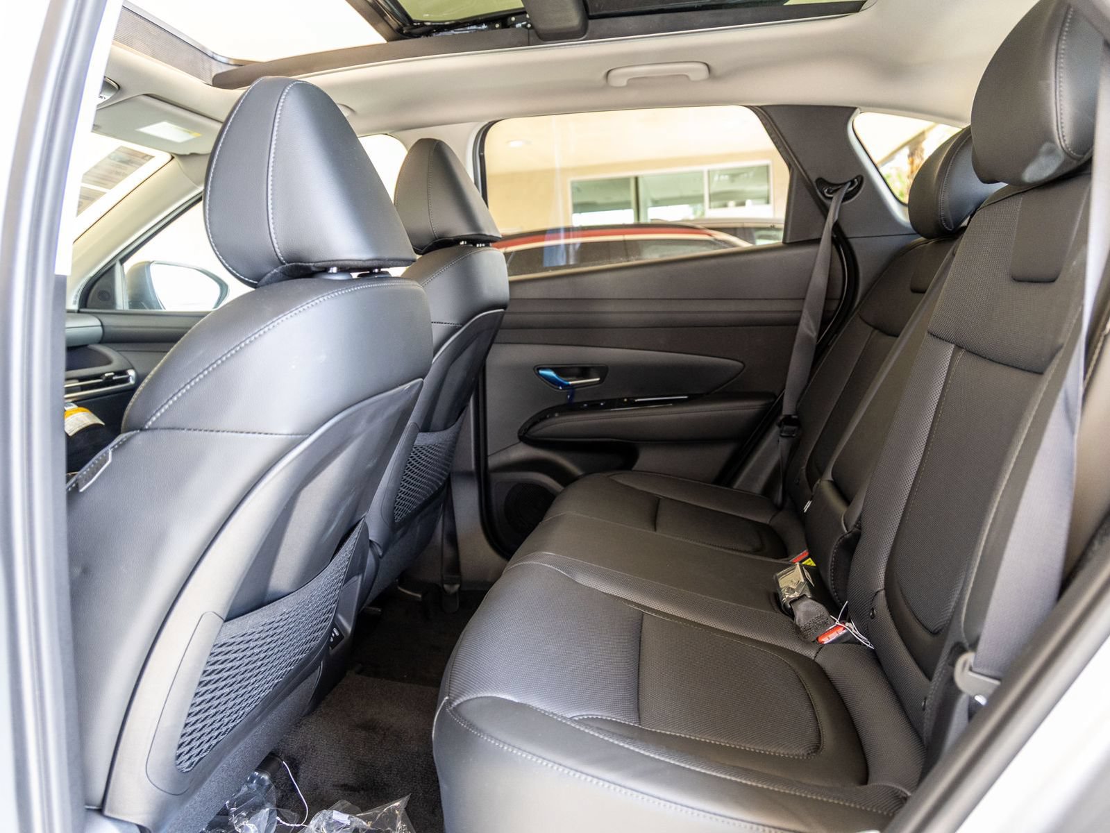 New 2025 Hyundai Tucson Limited AWD/4WD image 30