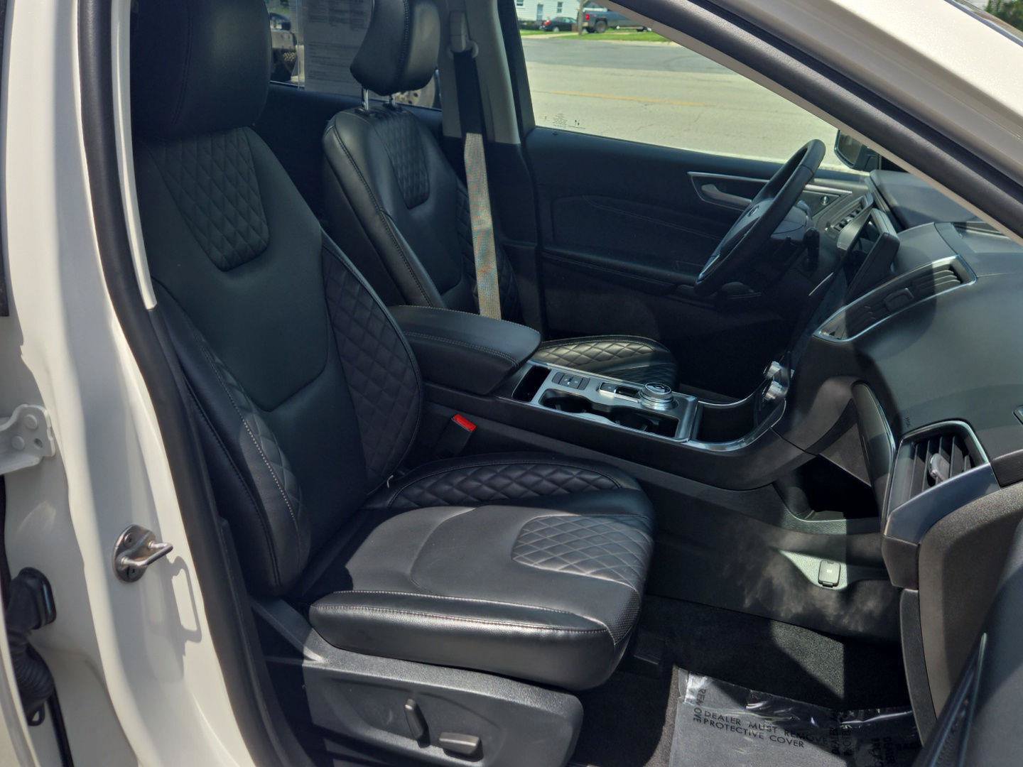 Used 2024 Ford Edge Titanium w/ Equipment Group 301A AWD/4WD image 27