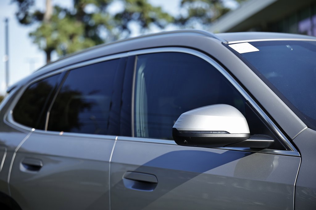 New 2025 BMW X1 xDrive28i w/ Technology Package image 4