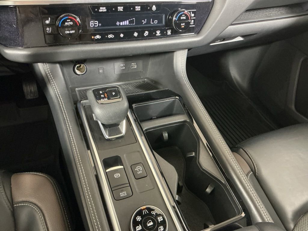 Used 2023 Nissan Pathfinder Platinum image 12