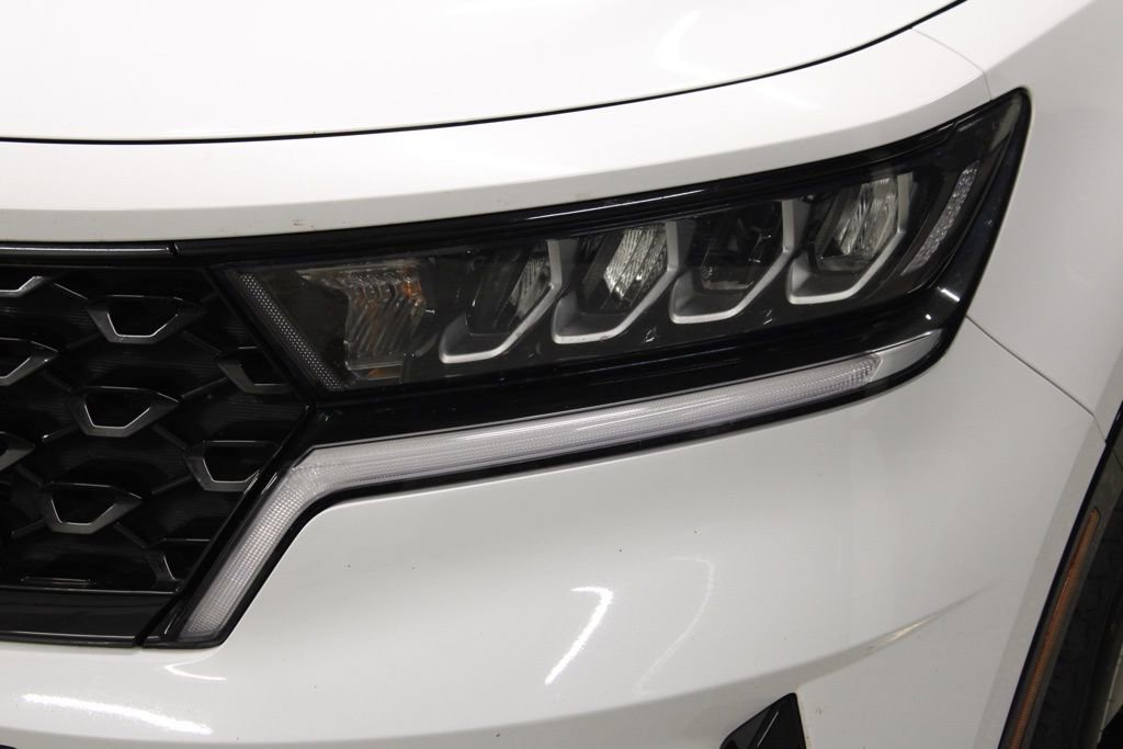 Used 2023 Kia Sorento S w/ Panoramic Sunroof Package FWD image 12