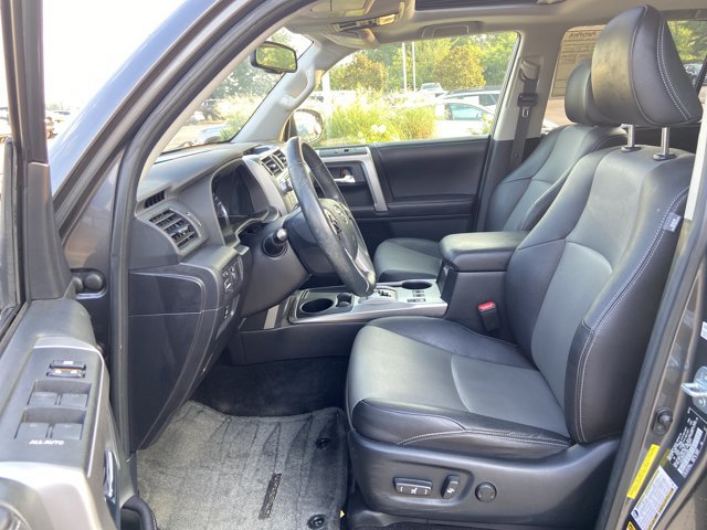 Used 2016 Toyota 4Runner SR5 Premium RWD image 34