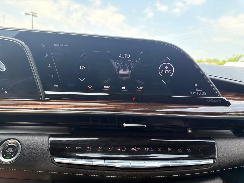 Certified 2023 Cadillac Escalade Premium Luxury w/ Performance Package AWD/4WD image 9