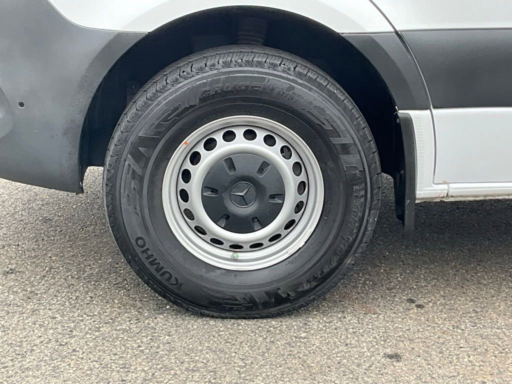 Used 2021 Mercedes-Benz Sprinter 144 Cargo image 20