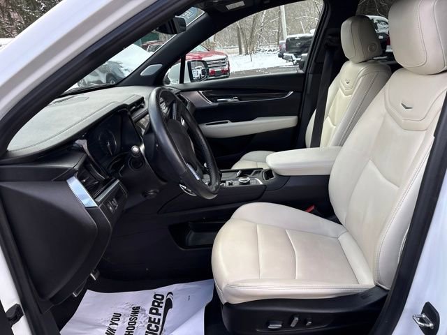 Used 2024 Cadillac XT6 Sport image 8