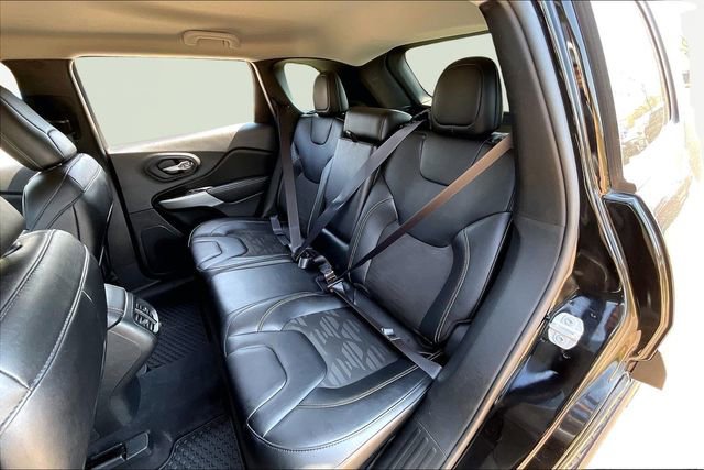 Used 2022 Jeep Cherokee Latitude image 16