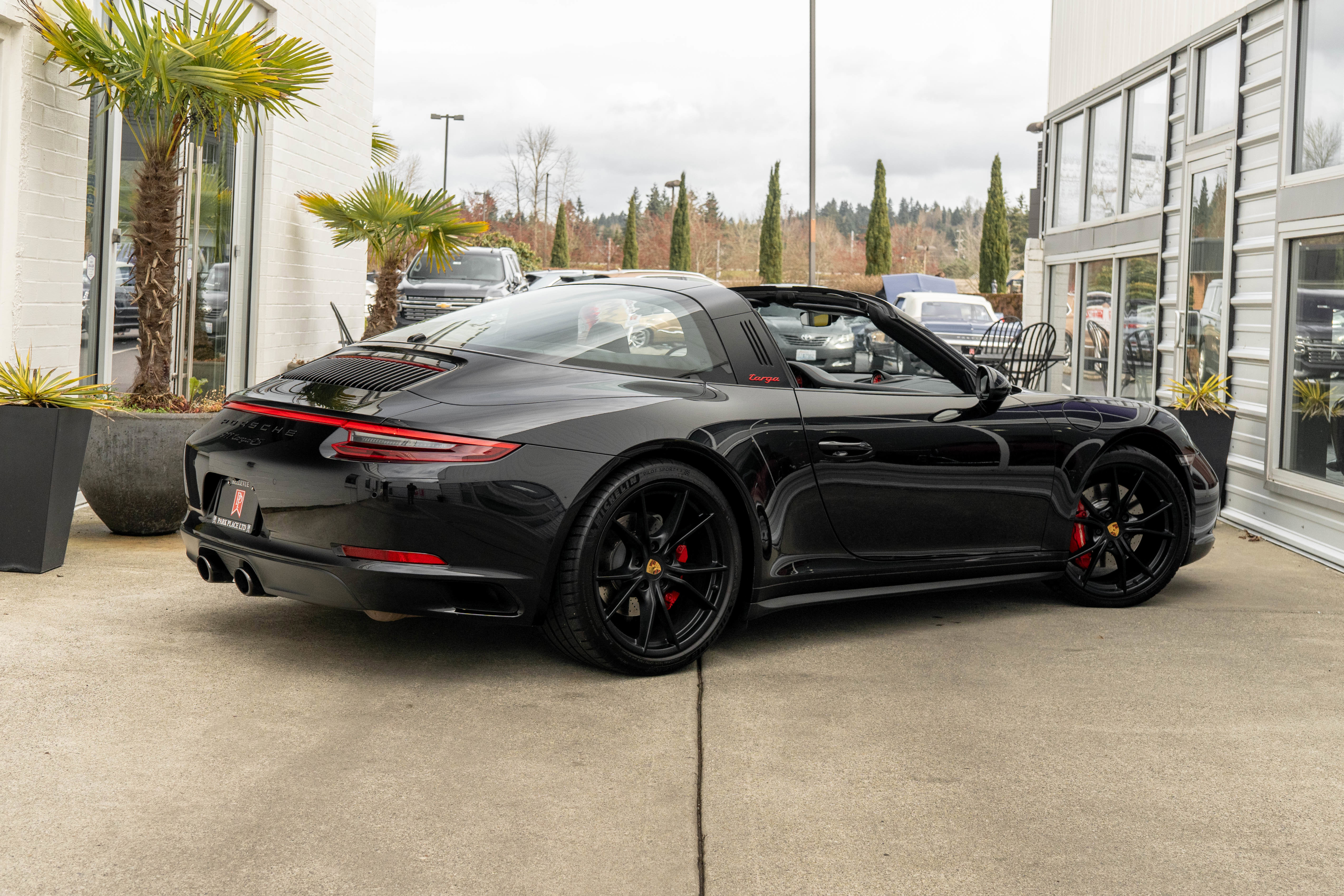 Used 2018 Porsche 911 Targa 4S AWD/4WD image 7