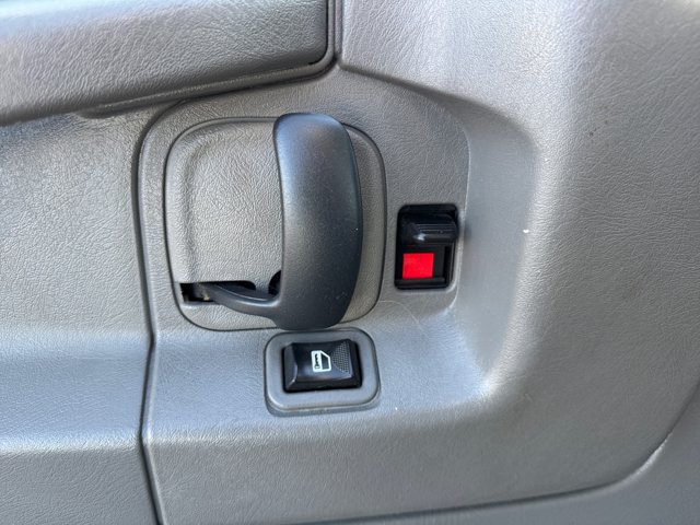 Used 2014 GMC Savana 2500 RWD image 18