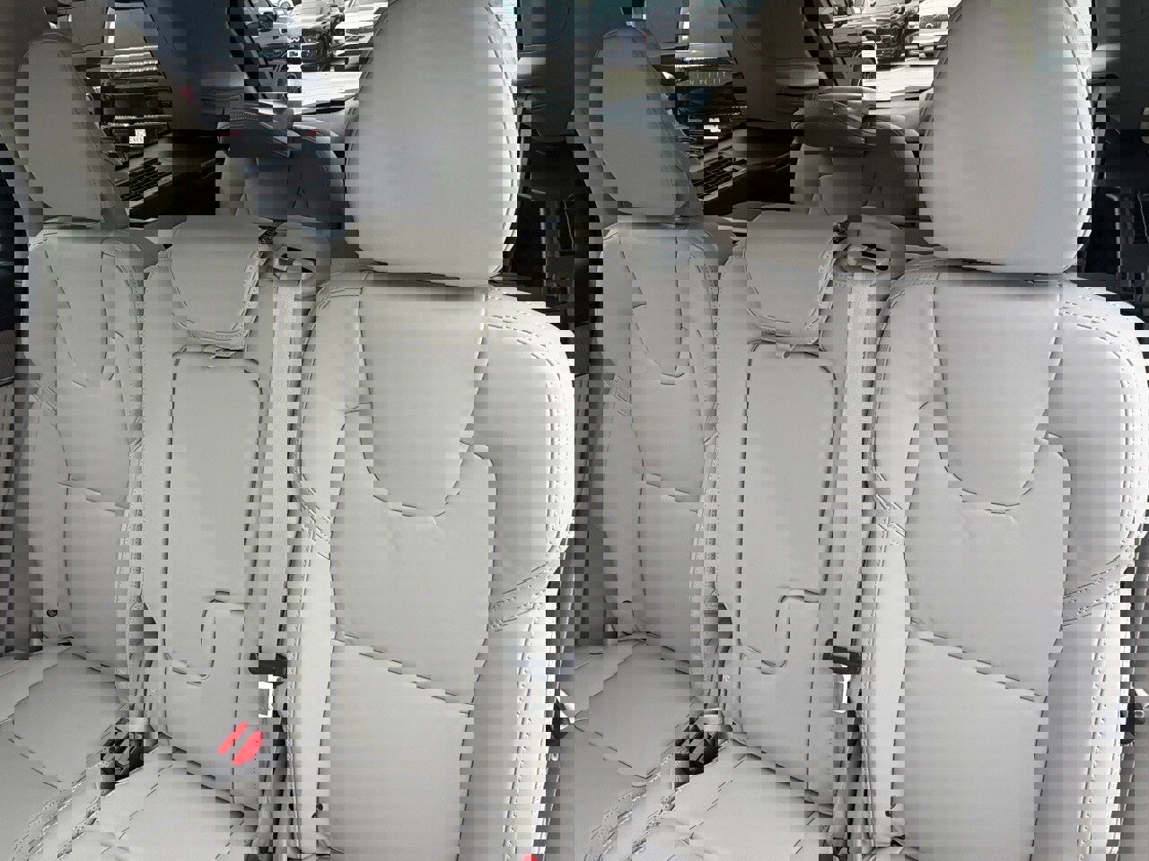 New 2026 Volvo XC90 B6 Ultra image 24