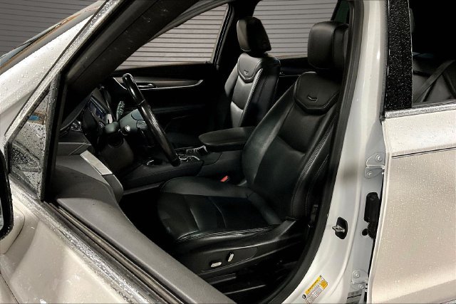 Certified 2023 Cadillac XT6 Luxury AWD/4WD image 21