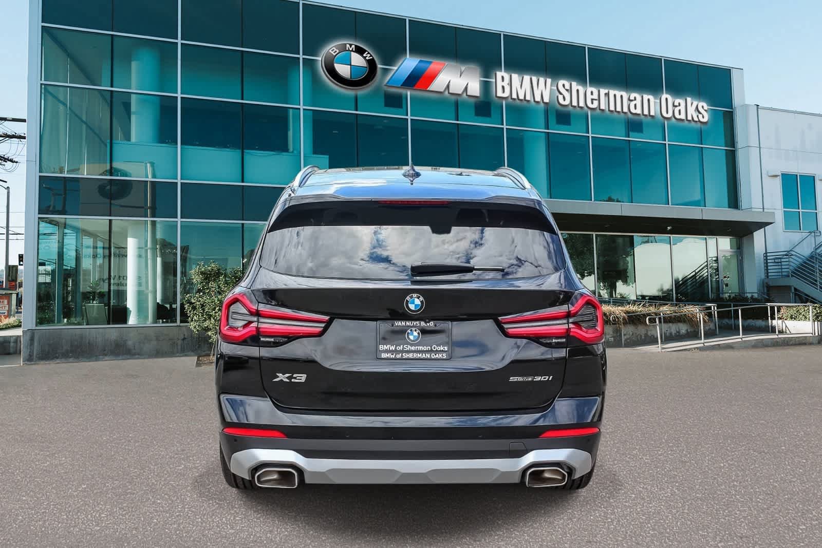 Certified 2023 BMW X3 sDrive30i w/ Premium Package RWD image 5