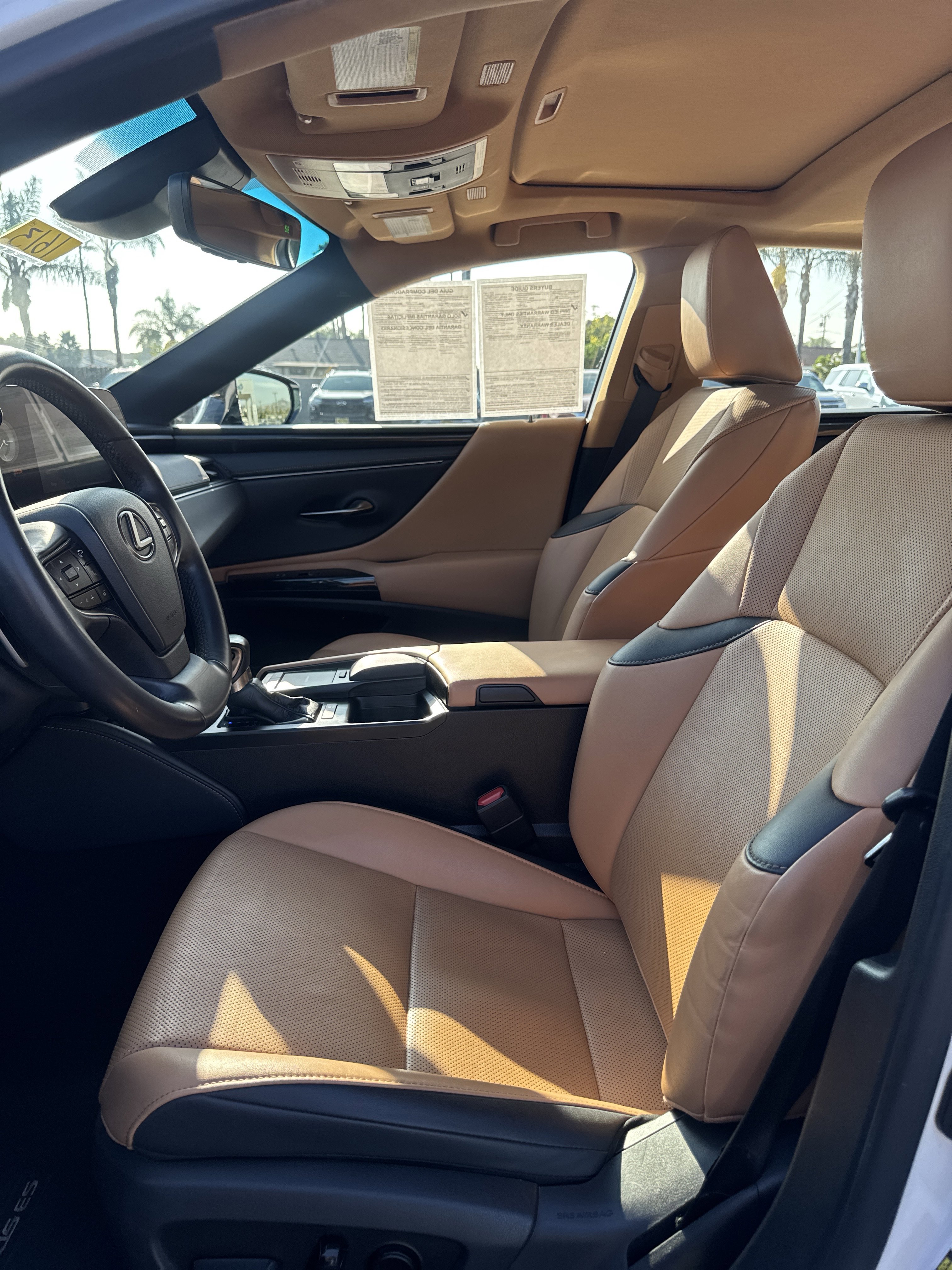 Used 2022 Lexus ES 300h image 25