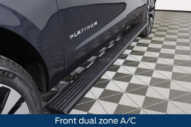 New 2025 Ford Expedition Max Platinum w/ Driver's Package image 19