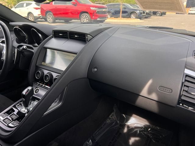 Used 2019 Jaguar F-TYPE Convertible RWD image 20