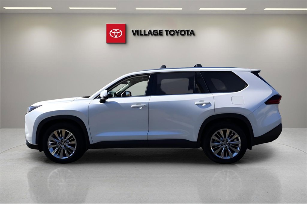 Certified 2025 Toyota Grand Highlander AWD image 2