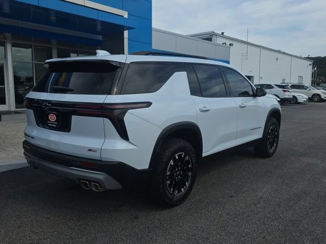 Used 2026 Chevrolet Traverse Z71 w/ LPO, Illumination Package AWD/4WD image 7
