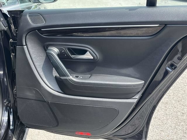 Used 2015 Volkswagen CC Executive FWD image 23