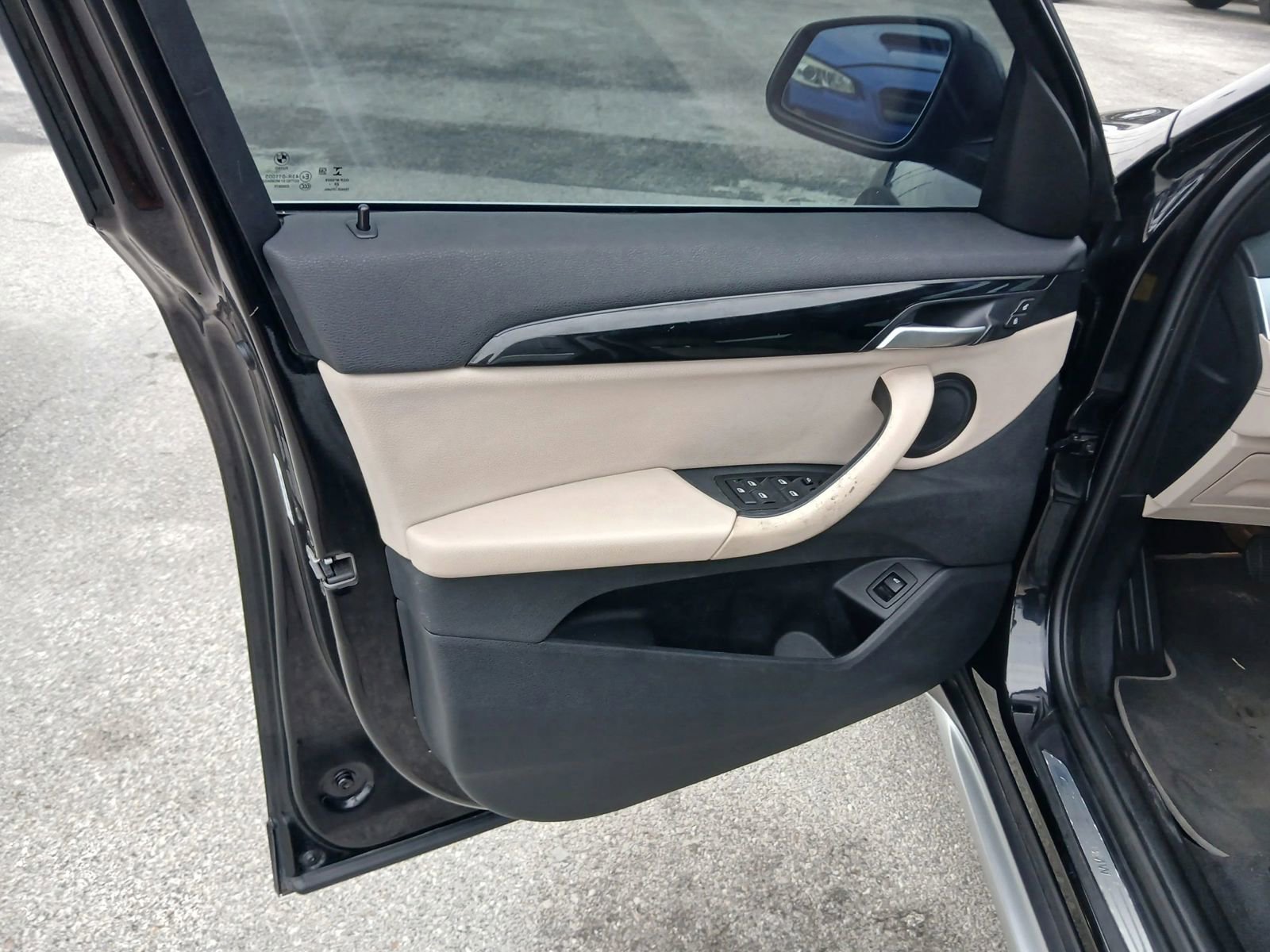 Used 2021 BMW X1 sDrive28i w/ Convenience Package FWD image 12