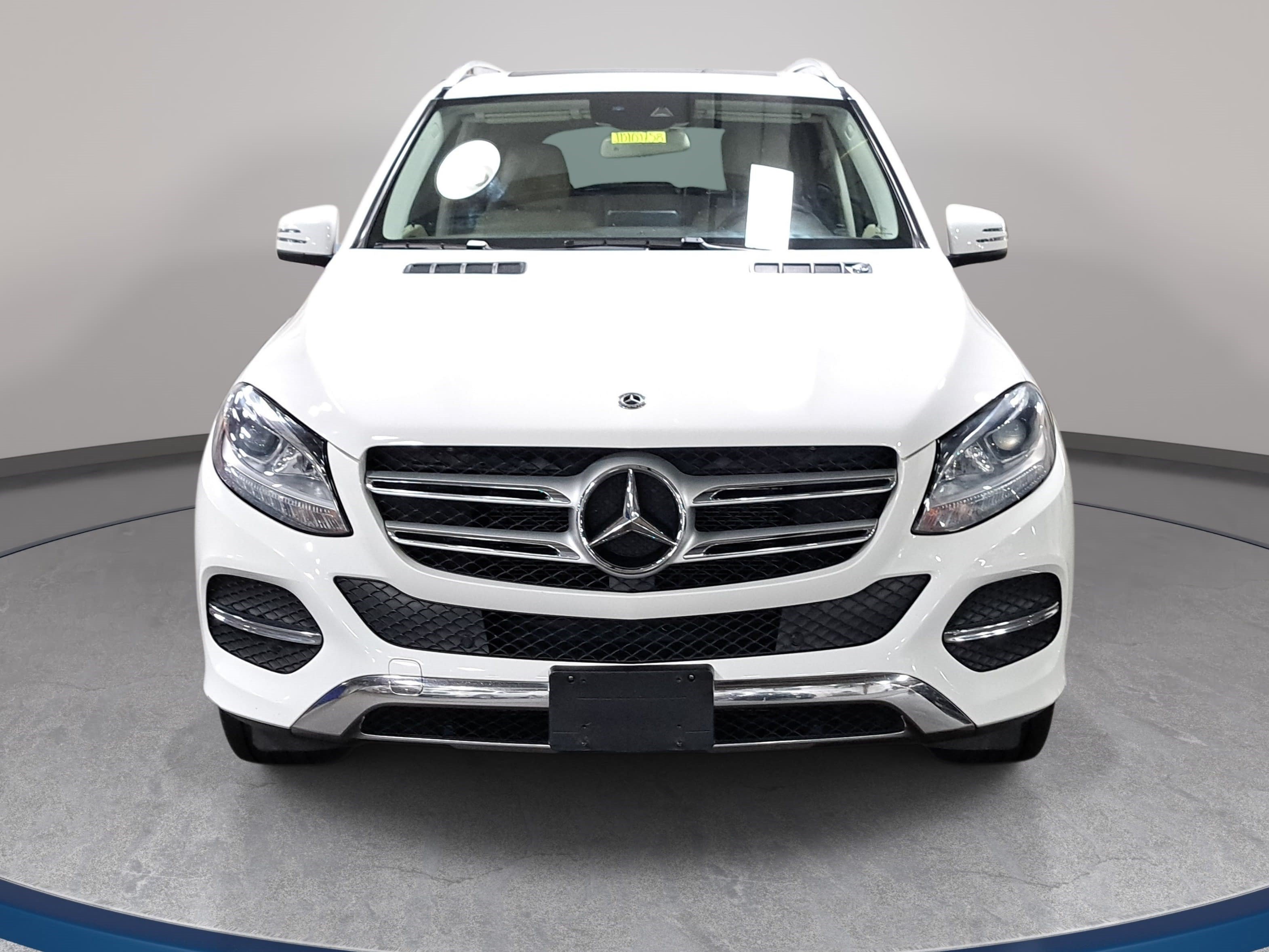 Used 2018 Mercedes-Benz GLE 350 4MATIC image 2