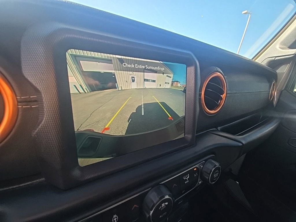 Used 2020 Jeep Gladiator Overland image 18