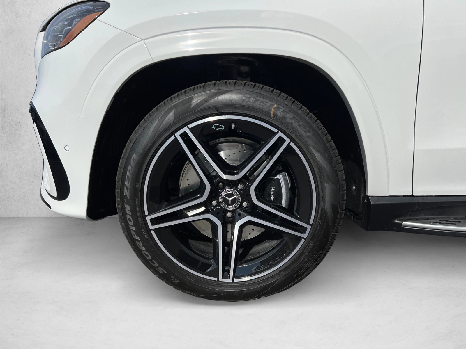 New 2026 Mercedes-Benz GLS 450 4MATIC image 9