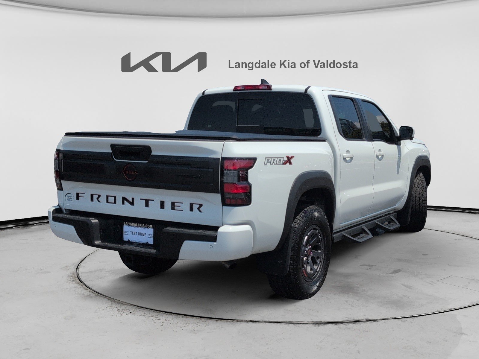 Used 2025 Nissan Frontier Pro-X w/ Pro Premium Package RWD image 4