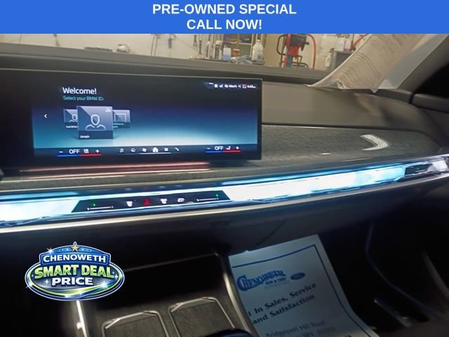 Used 2023 BMW 740i w/ Parking Assistance Package image 12