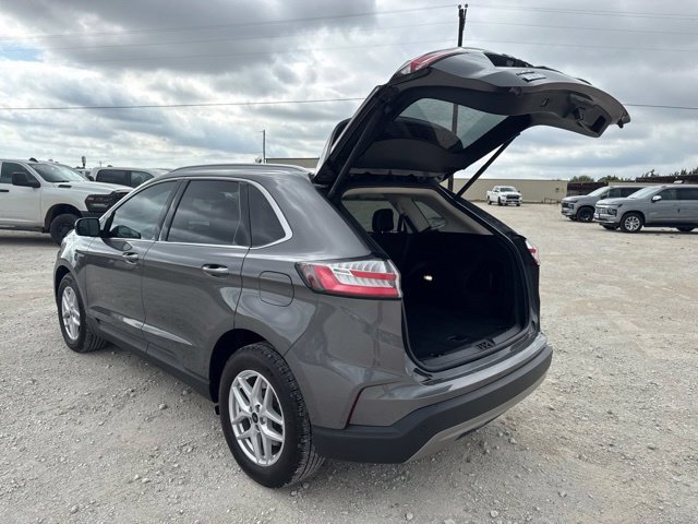 Used 2023 Ford Edge SEL w/ Convenience Package AWD/4WD image 4