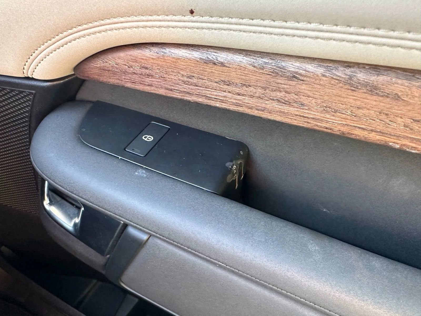 Used 2017 Land Rover Discovery HSE image 59