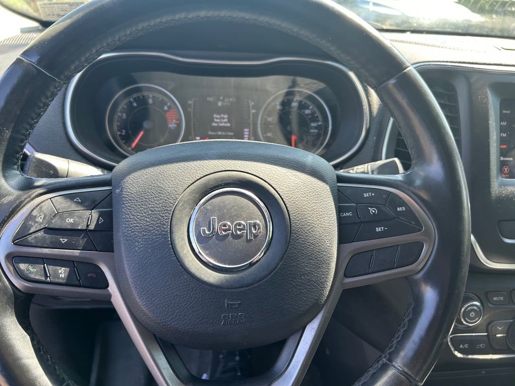 Certified 2021 Jeep Cherokee Latitude Plus w/ Mopar Interior Package AWD/4WD image 15