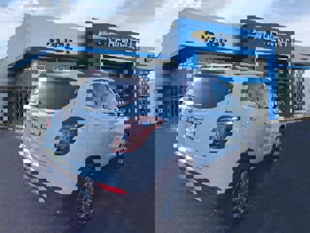 Used 2017 Buick Encore Preferred image 2