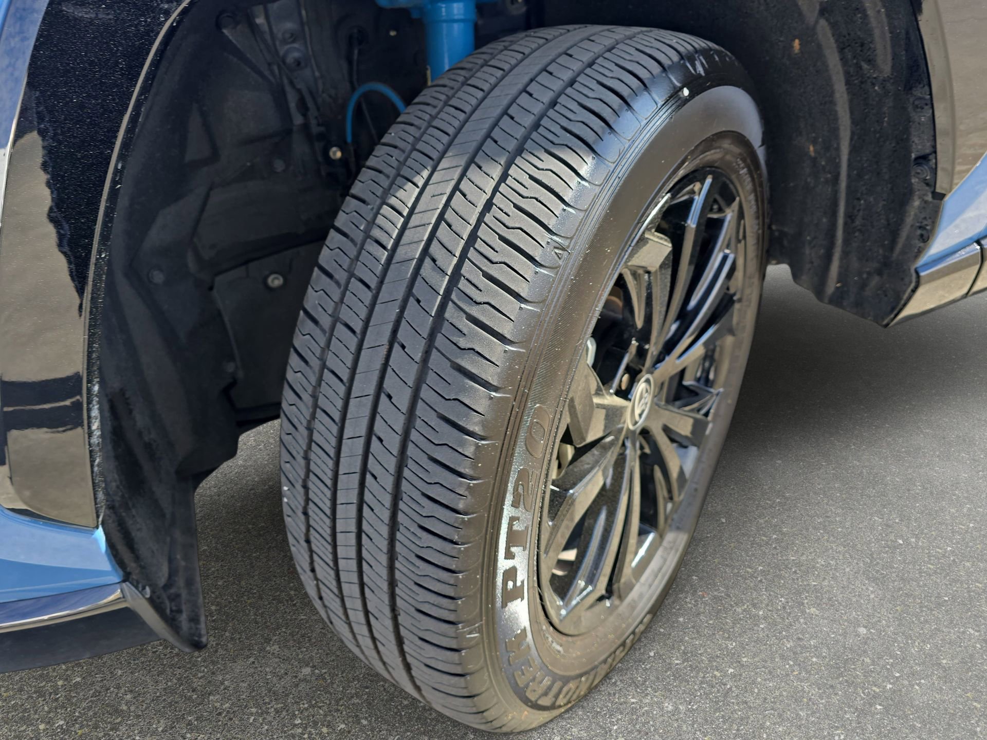 Used 2024 Toyota RAV4 XSE w/ Advanced Technology Package image 31