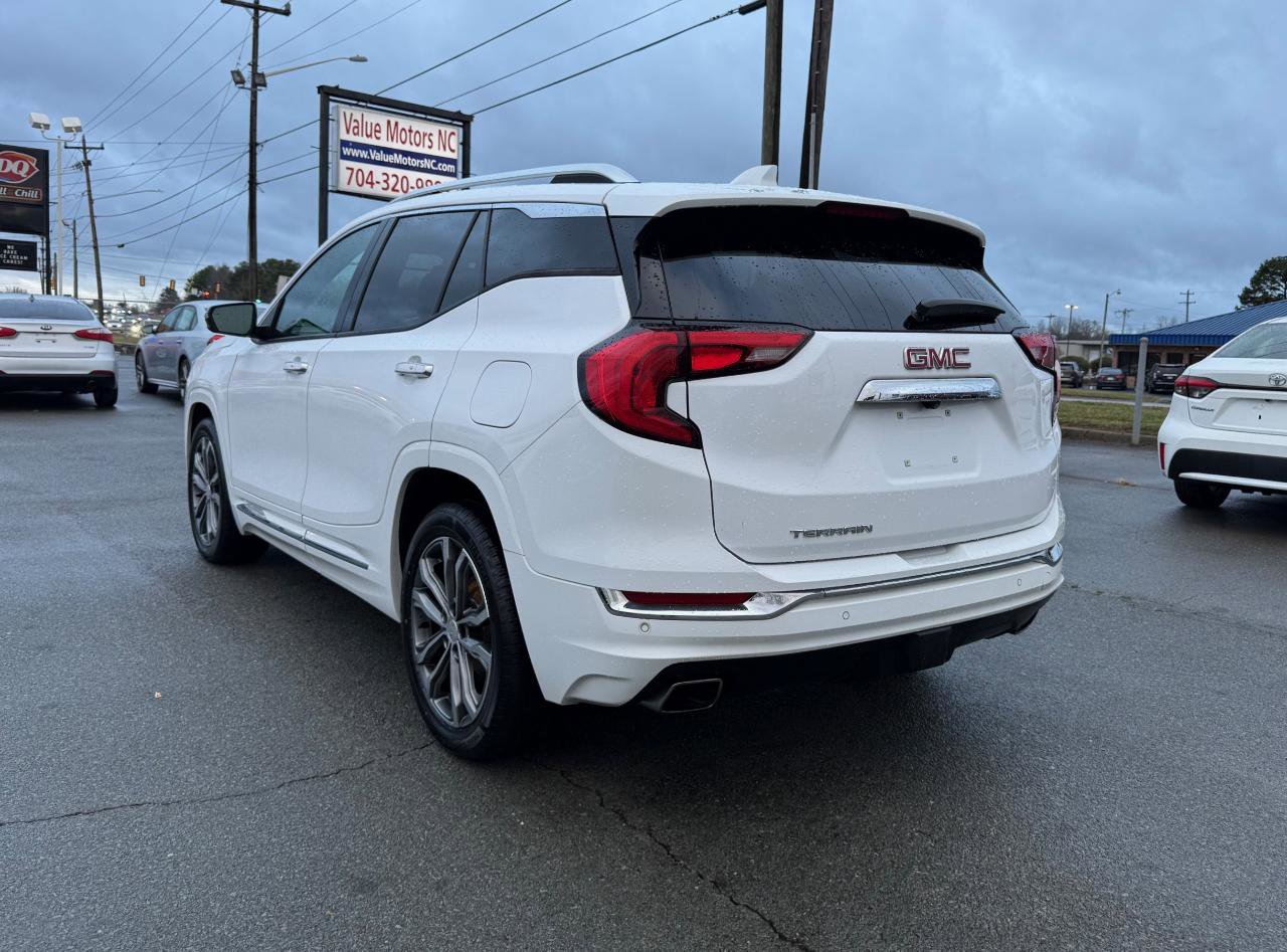 Used 2019 GMC Terrain Denali w/ Comfort Package image 4