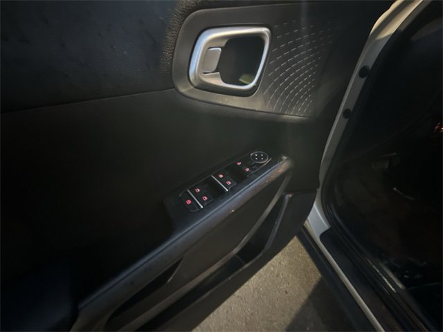 Used 2020 Kia Soul EX image 13