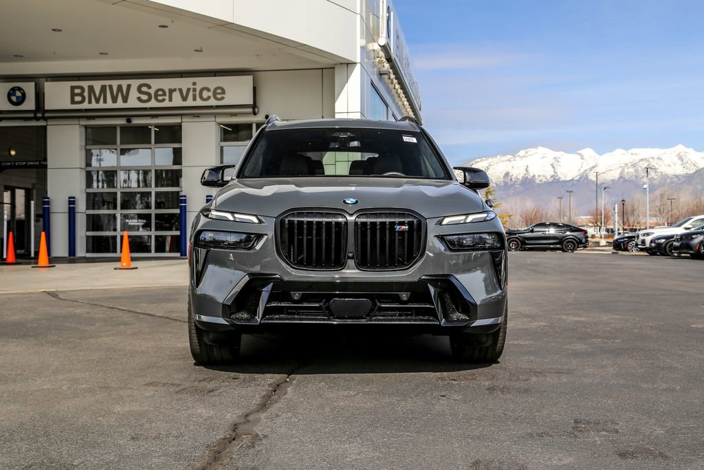 New 2026 BMW X7 M60i image 8