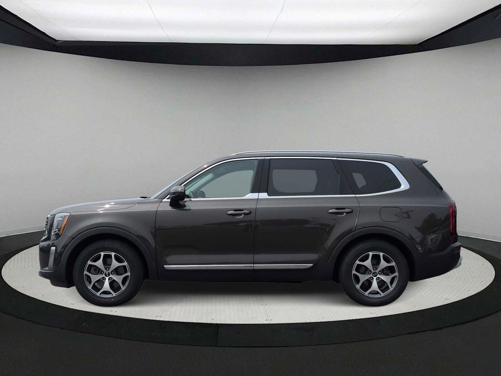 Used 2020 Kia Telluride EX w/ Towing Package AWD/4WD image 4