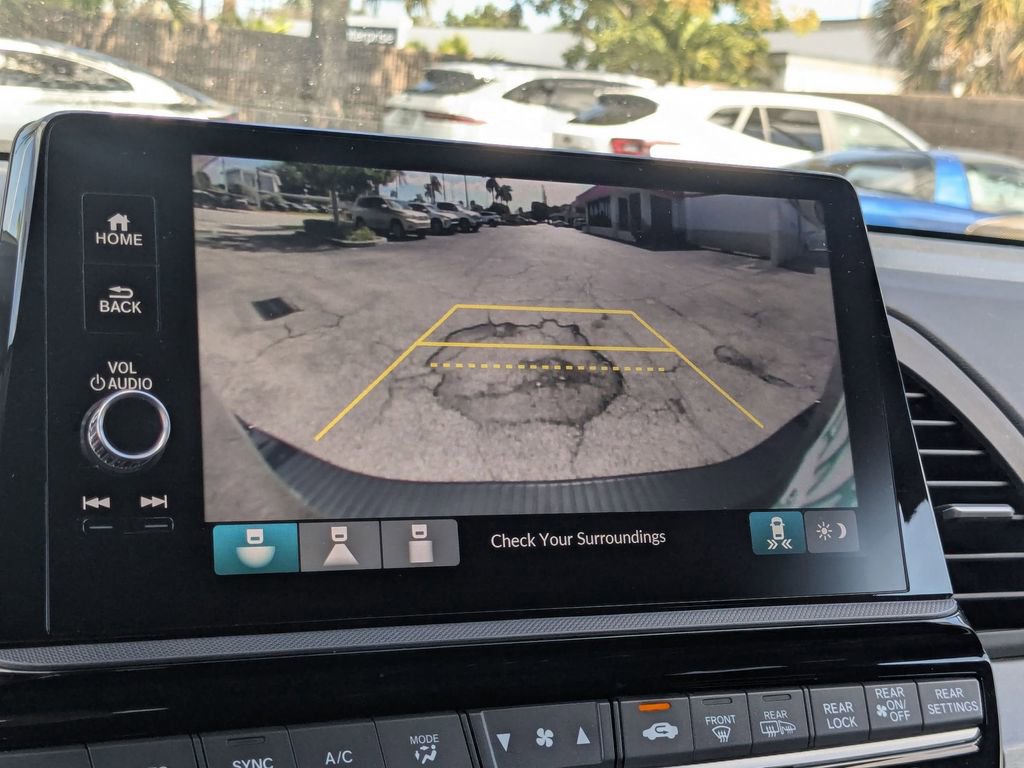 Used 2025 Honda Odyssey Sport-L image 18