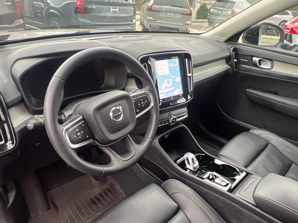 Certified 2023 Volvo XC40 B5 Ultimate w/ Climate Package AWD/4WD image 16