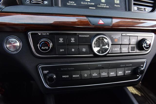 Used 2019 Kia Cadenza Technology image 14