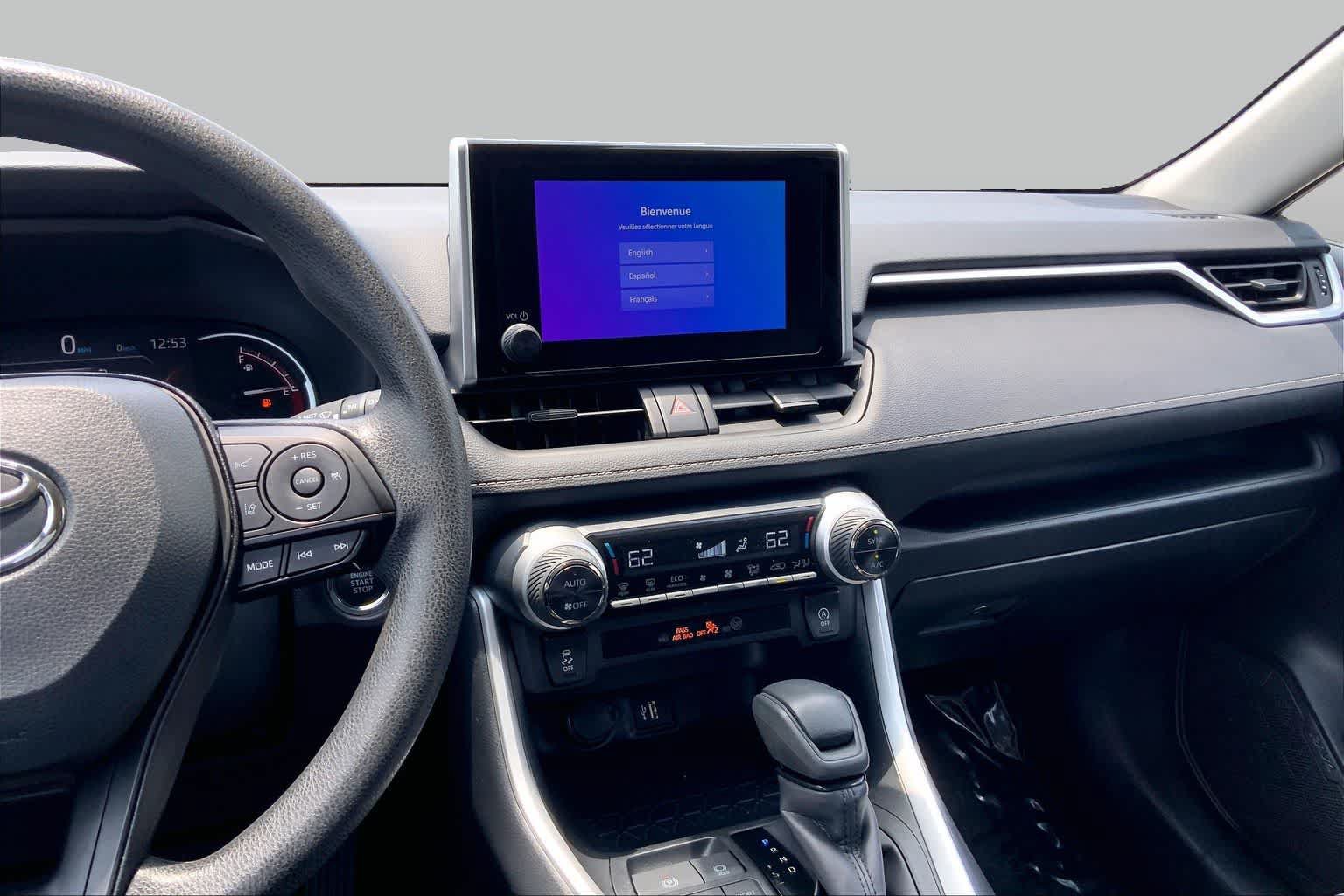 Used 2025 Toyota RAV4 XLE FWD image 7