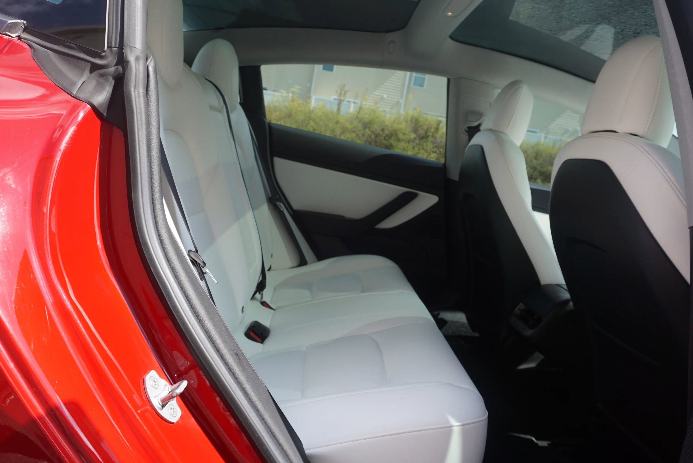 Used 2018 Tesla Model 3 Long Range image 16