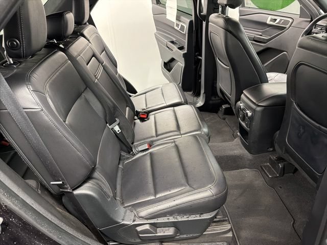 Used 2020 Ford Explorer XLT w/ Equipment Group 202A AWD/4WD image 20