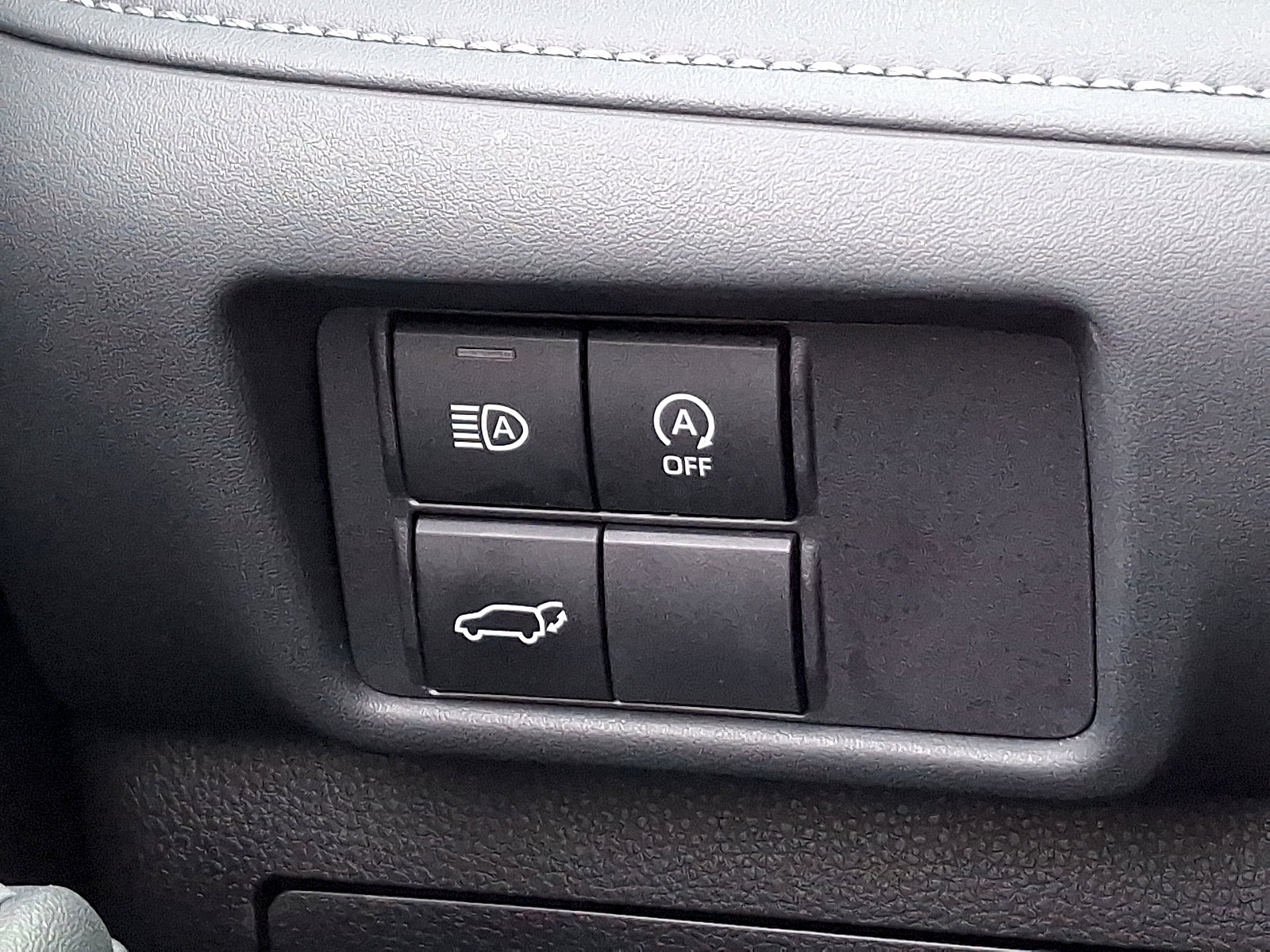 Certified 2025 Toyota Highlander XLE image 24