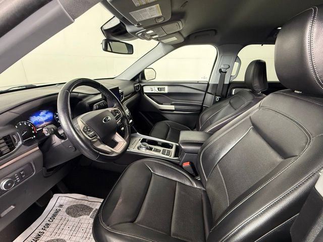Used 2021 Ford Explorer Limited w/ Equipment Group 301A RWD image 5